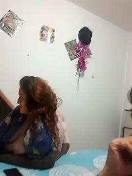 jeans and emma online show from November 2025 02:25:01 AM