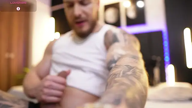 Snapshot of David_blake_ chatting on February 2026 03:54:01 AM David blake online show from February 2026 03:54:01 AM