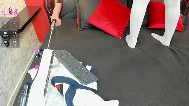 Snapshot of IVISBOUNCYASS chatting on September 2025 02:18:02 PM IVISBOUNCYASS online show from September 2025 02:18:02 PM