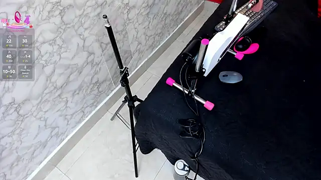 Snapshot of IVISBOUNCYASS chatting on November 2025 12:15:01 PM IVISBOUNCYASS online show from November 2025 12:15:01 PM