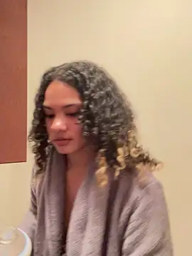 Snapshot of tastylolaaa chatting on February 2025 10:29:02 AM tastylolaaa online show from February 2025 10:29:02 AM