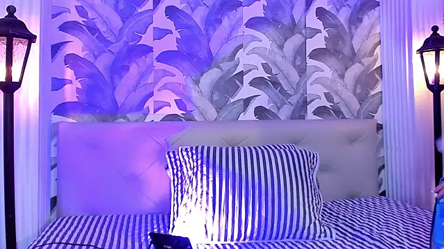 Sami Evanns online show from October 2025 03:14:01 AM