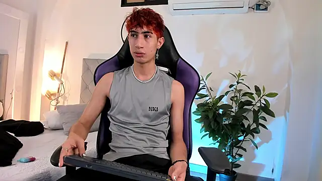 NovaaWheler online show from March 2025 04:46:01 AM