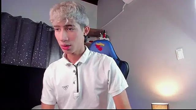 NovaaWheler online show from January 2026 01:06:02 PM