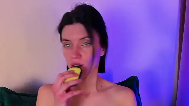 Snapshot of roxy_riot_ chatting on February 2025 04:46:02 AM roxy riot online show from February 2025 04:46:02 AM