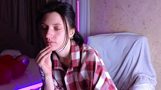 Snapshot of roxy_riot_ chatting on February 2025 04:31:01 AM roxy riot online show from February 2025 04:31:01 AM