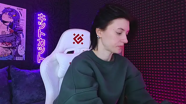 roxy riot  online show from March 2025 01:31:02 AM