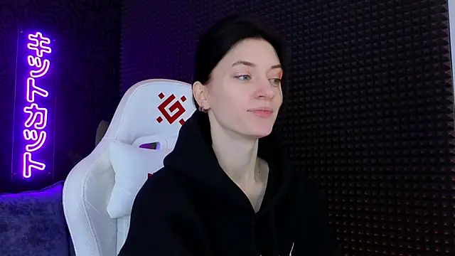 roxy riot  online show from March 2025 01:28:01 AM