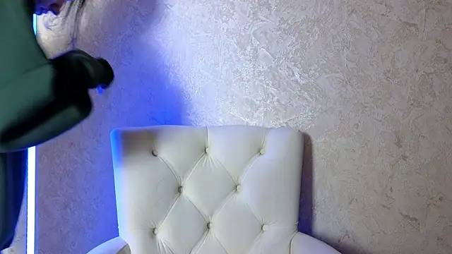 Snapshot of roxy_riot_ chatting on March 2025 01:32:02 AM roxy riot online show from March 2025 01:32:02 AM