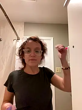 grassXass420 online show from September 2025 03:00:01 AM