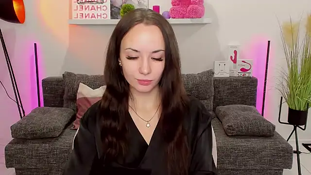 Snapshot of Suga_babe chatting on March 2025 08:11:01 PM Suga babe online show from March 2025 08:11:01 PM