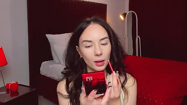 Snapshot of Suga_babe chatting on September 2025 01:23:02 PM Suga babe online show from September 2025 01:23:02 PM