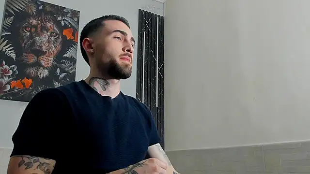 Luke davis01 online show from February 2025 01:17:02 PM