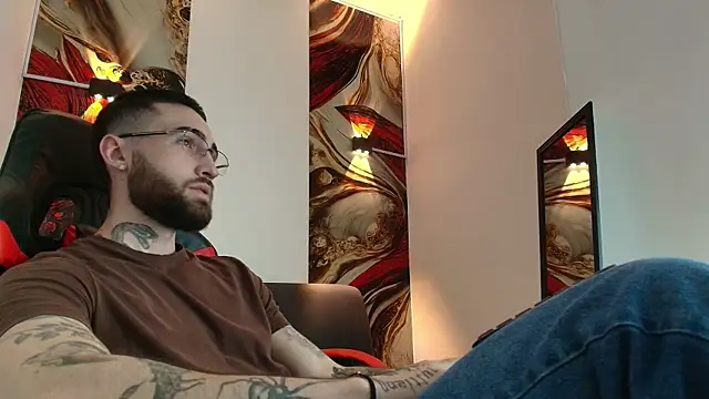 Luke davis01 online show from September 2025 01:14:02 PM