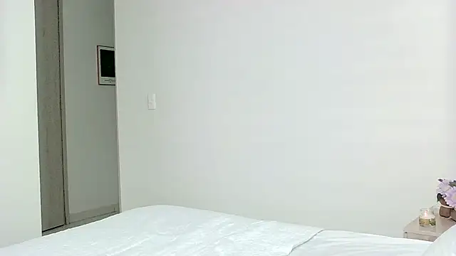 Piia Angeel1 online show from April 2026 11:44:01 AM