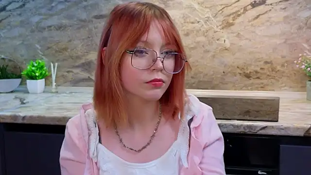 Snapshot of AshleyHandley chatting on February 2025 09:34:02 AM AshleyHandley online show from February 2025 09:34:02 AM