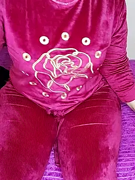 Malika-697 online show from November 2025 06:41:02 PM