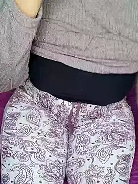 Malika-697 online show from February 2026 09:11:01 PM