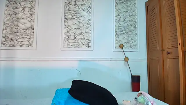 Snapshot of Danella_houston chatting on September 2025 08:10:01 PM Danella houston online show from September 2025 08:10:01 PM