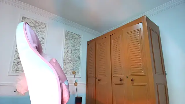 Snapshot of Danella_houston chatting on October 2025 07:01:02 PM Danella houston online show from October 2025 07:01:02 PM