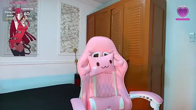 Snapshot of Danella_houston chatting on November 2025 11:03:01 PM Danella houston online show from November 2025 11:03:01 PM