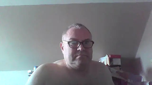 mkestr69 online show from April 2026 04:19:02 PM