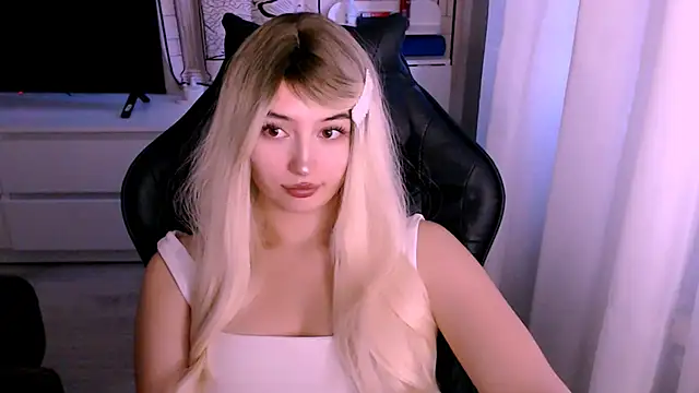 beauty blonde online show from October 2025 01:17:02 AM