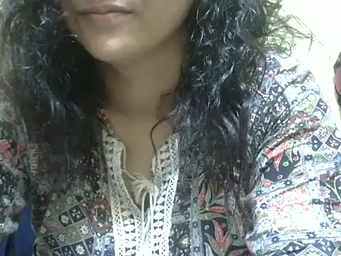 Snapshot of Your_cutiepie_ chatting on December 2025 05:51:01 PM Your cutiepie online show from December 2025 05:51:01 PM