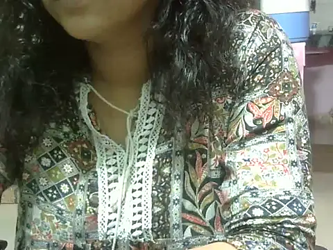 Your cutiepie  online show from May 2026 05:54:02 PM
