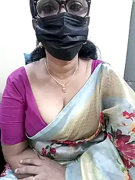 Snapshot of niiveditha chatting on February 2025 10:52:02 PM niiveditha online show from February 2025 10:52:02 PM