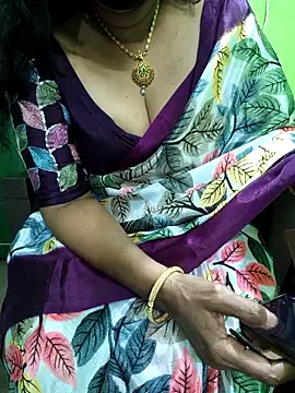 Snapshot of niiveditha chatting on September 2025 03:12:02 PM niiveditha online show from September 2025 03:12:02 PM