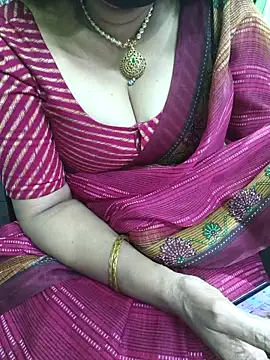 niiveditha online show from November 2025 09:08:01 AM