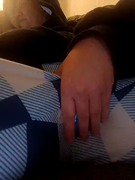 NoLubricantNeeded online show from October 2025 06:29:02 PM