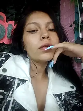 Snapshot of AmbarBaker_ chatting on February 2025 10:04:02 PM AmbarBaker online show from February 2025 10:04:02 PM