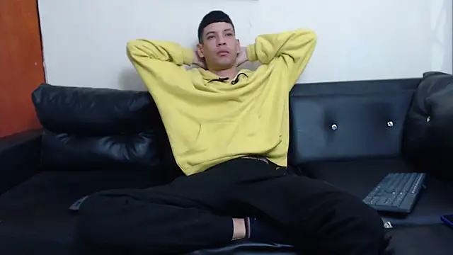 biigjhonny online show from November 2025 03:12:02 AM