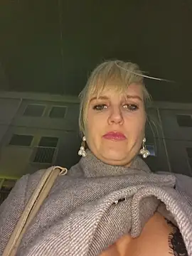 Sexybiene969 online show from November 2025 05:14:01 PM