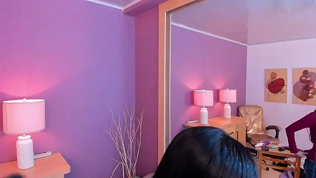 scarlet edwars online show from March 2025 06:29:01 PM