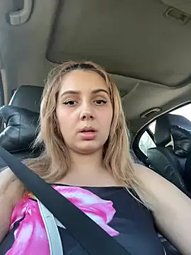 hotamanda01 online show from April 2026 12:29:02 PM