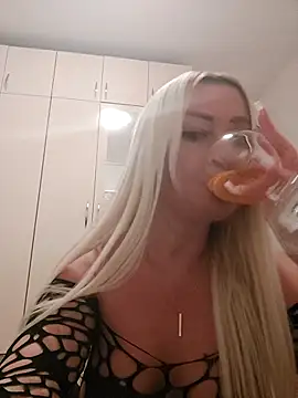 visnjica online show from November 2025 10:26:02 PM