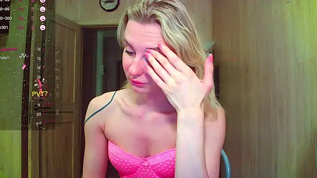 Caramel piegirl online show from April 2026 12:00:02 AM