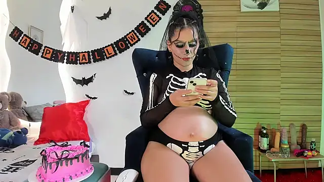 Abbiee 8 online show from October 2025 03:57:02 PM