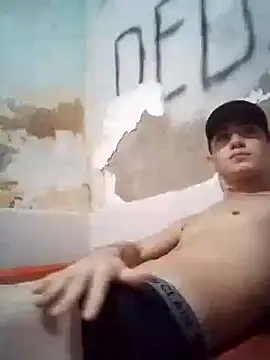 Snapshot of shuelldin chatting on February 2025 03:32:01 AM shuelldin online show from February 2025 03:32:01 AM