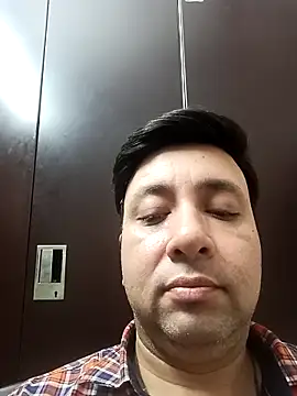 innocentboy1987 online show from February 2026 03:49:02 AM