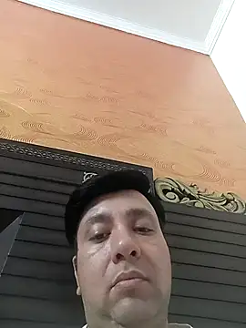 innocentboy1987 online show from April 2026 07:30:02 AM