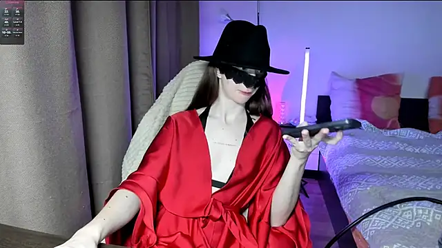 Snapshot of holyharlot chatting on March 2025 04:56:02 PM holyharlot online show from March 2025 04:56:02 PM