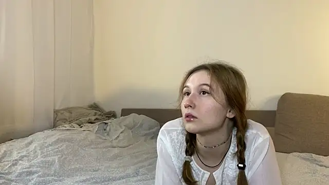 Snapshot of Sabrinaanddaniel chatting on February 2025 01:01:01 PM Sabrinaanddaniel online show from February 2025 01:01:01 PM