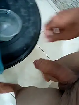 garoto-pirocudo online show from March 2025 03:37:01 AM