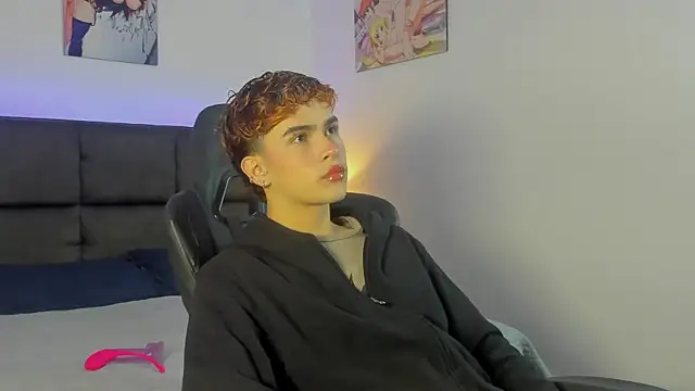 Snapshot of Aiiden_15 chatting on October 2025 01:18:01 PM Aiiden 15 online show from October 2025 01:18:01 PM