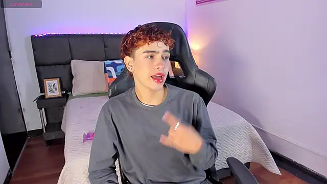 Snapshot of Aiiden_15 chatting on November 2025 12:50:02 PM Aiiden 15 online show from November 2025 12:50:02 PM