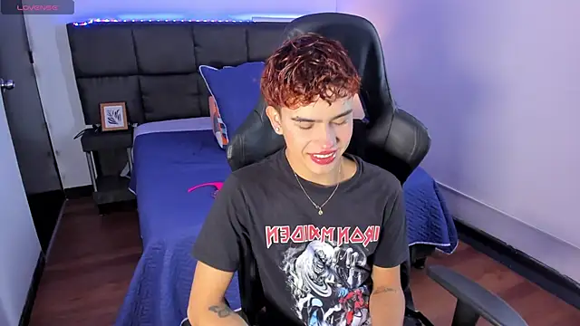 Snapshot of Aiiden_15 chatting on November 2025 12:40:01 PM Aiiden 15 online show from November 2025 12:40:01 PM